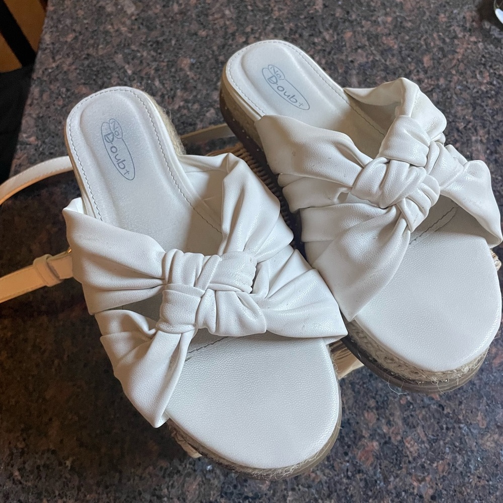 White woven slide sandles